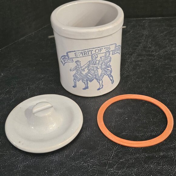 Vintage Bicentennial Stoneware Cheese Crock With Wire Bale Spirit of 76 - Picture 4 of 10